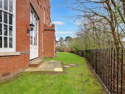 Property image 3 of home to buy in 47 Azalea Close, St. Albans